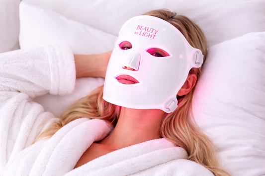 LED Face Mask Benefits: Why LED Light Therapy Is Transforming Modern Skincare